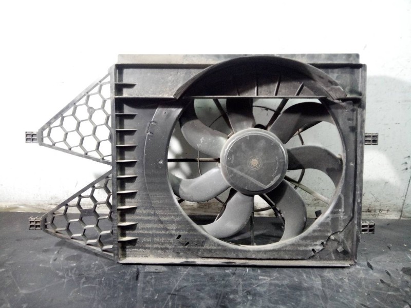 Recambio de electroventilador para volkswagen polo (6c1) comfortline referencia OEM IAM 6R0959455E  P2-B9-3