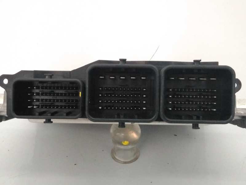 Recambio de centralita motor uce para peugeot 208 access referencia OEM IAM 9677529580 0281017920 E3-B2-41-4