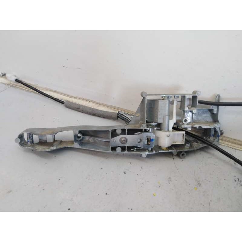 Recambio de cerradura puerta trasera derecha para peugeot 208 access referencia OEM IAM 9688080780  E1-A4-12-2