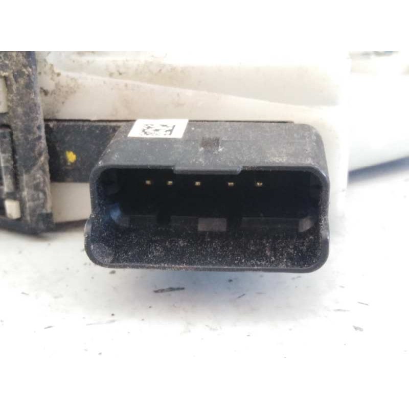 Recambio de cerradura puerta trasera derecha para peugeot 208 access referencia OEM IAM 9688080780  E1-A4-12-2