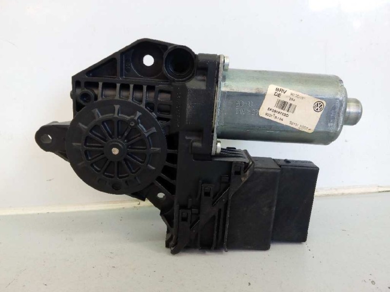Recambio de motor elevalunas trasero izquierdo para volkswagen golf vi (5k1) rabbit referencia OEM IAM 5K0959703D 0130821430 E1-
