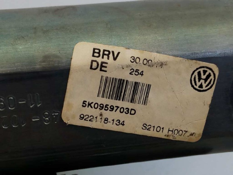 Recambio de motor elevalunas trasero izquierdo para volkswagen golf vi (5k1) rabbit referencia OEM IAM 5K0959703D 0130821430 E1-