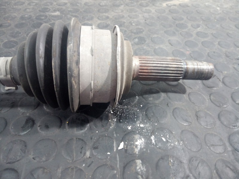 Recambio de transmision delantera derecha para toyota yaris city referencia OEM IAM 10239922  P1-A6-41