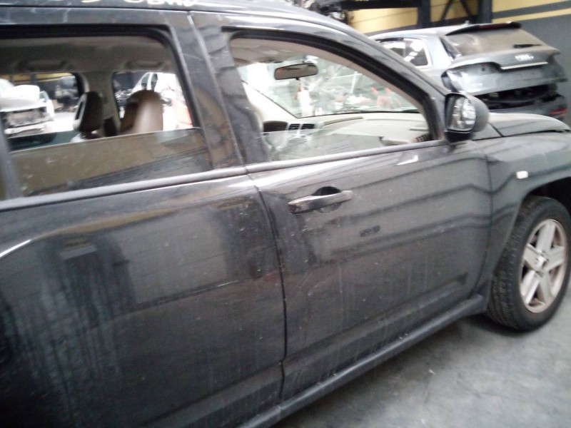 Recambio de puerta delantera derecha para jeep compass limited referencia OEM IAM   