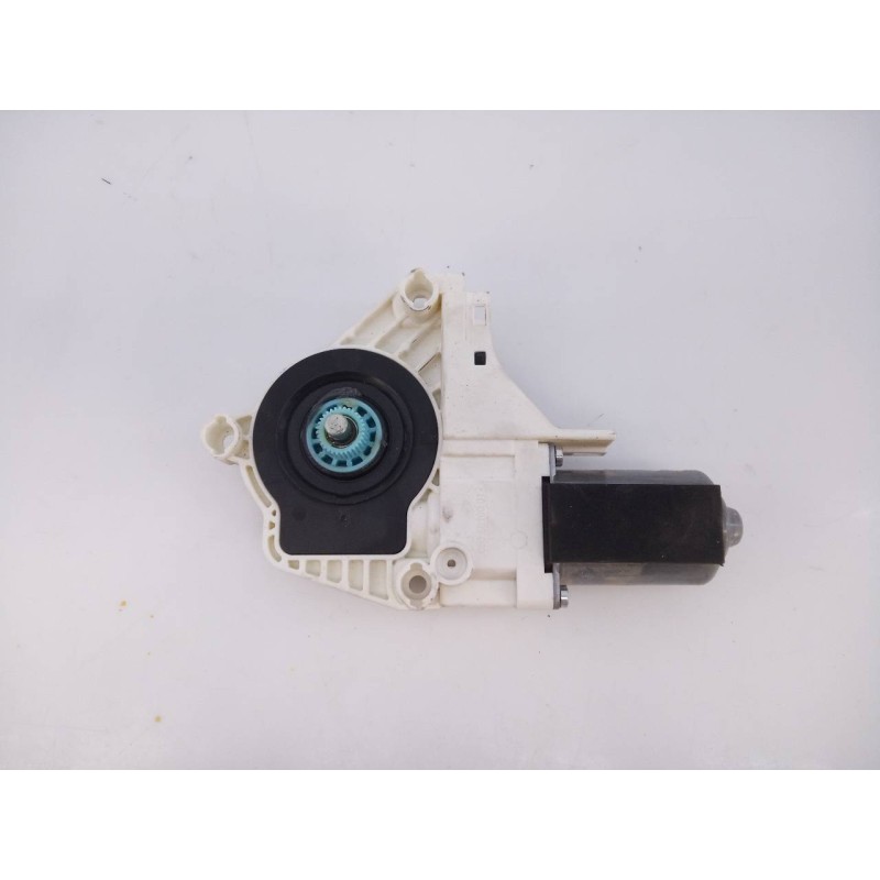 Recambio de motor elevalunas delantero derecho para audi a4 ber. (b8) advanced edition referencia OEM IAM 8K0959802A 1101A666331