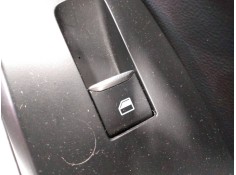 MANDO ELEVALUNAS DELANTERO DERECHO 