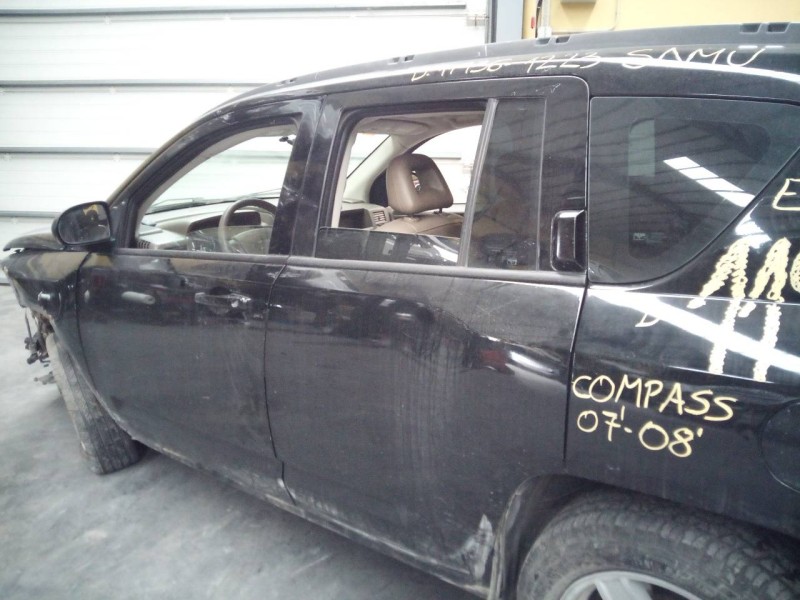 Recambio de puerta trasera izquierda para jeep compass limited referencia OEM IAM   