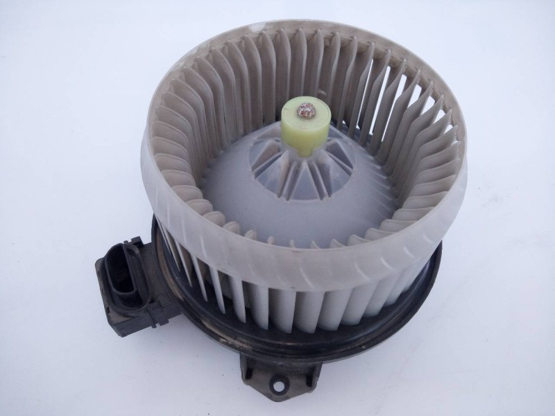 Recambio de ventilador calefaccion para toyota yaris city referencia OEM IAM   E3-B2-45-1