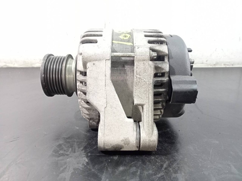 Recambio de alternador para opel insignia berlina edition referencia OEM IAM 13502583  P3-A4-3-3