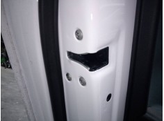 CERRADURA PUERTA TRASERA IZQUIERDA 