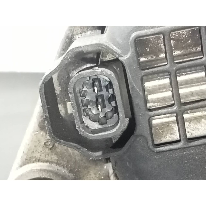 Recambio de alternador para opel insignia berlina edition referencia OEM IAM 13502583  P3-A4-3-3