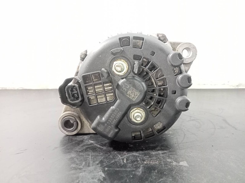 Recambio de alternador para opel insignia berlina edition referencia OEM IAM 13502583  P3-A4-3-3