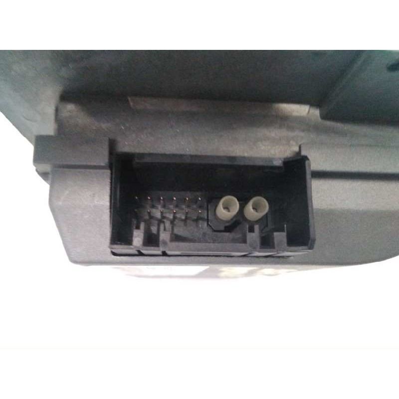 Recambio de pantalla multifuncion para citroën c4 berlina referencia OEM IAM 9656690480 2071C4 E3-B2-40-4