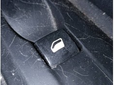 MANDO ELEVALUNAS DELANTERO DERECHO 