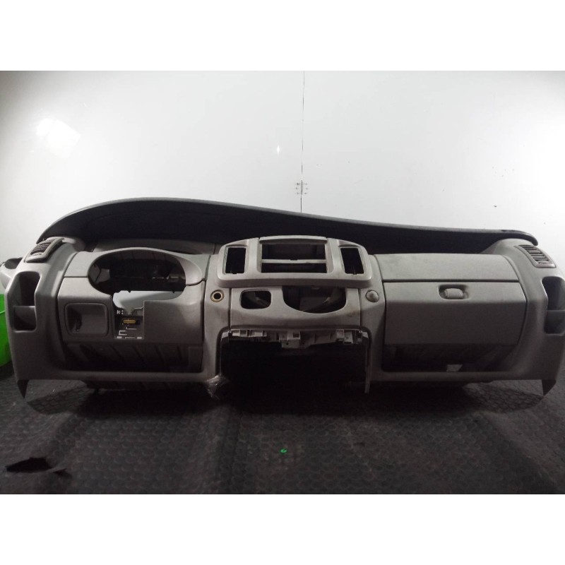 Recambio de salpicadero para renault trafic combi (ab 4.01) passenger privilege  combi corto referencia OEM IAM   P2-B4-31