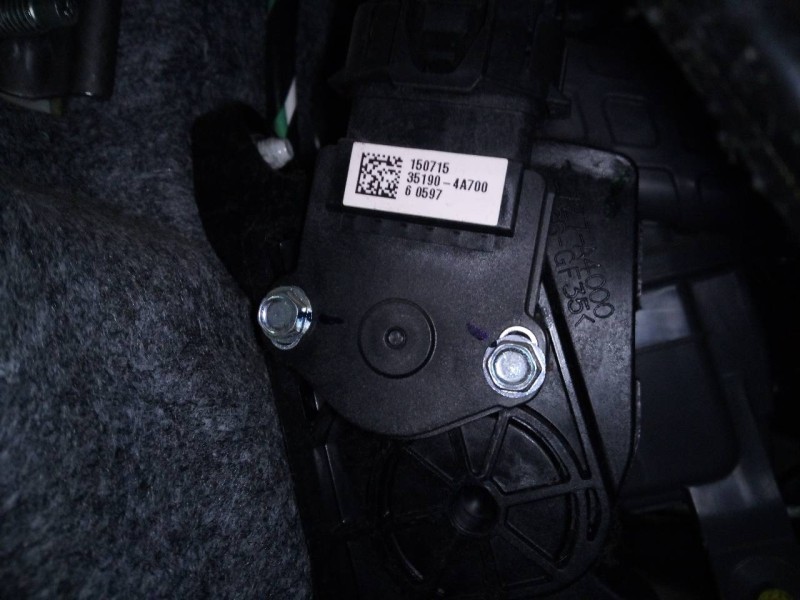 Recambio de pedal acelerador para kia carens ( ) drive referencia OEM IAM 351904A700  
