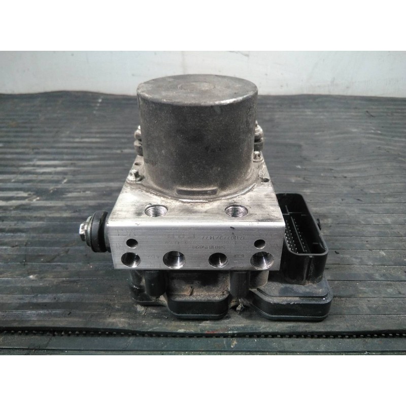 Recambio de abs para iveco daily ka caja cerrada 45c... batalla 3000 referencia OEM IAM 5801815699 0265243239 P3-A8-8-5