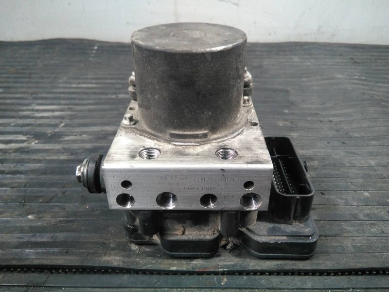 Recambio de abs para iveco daily ka caja cerrada 45c... batalla 3000 referencia OEM IAM 5801815699 0265243239 P3-A8-8-5