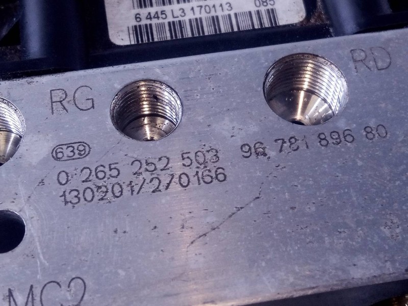 Recambio de abs para citroën ds5 desire hybrid4 referencia OEM IAM 9678189680 9804790480 P3-B8-27-4