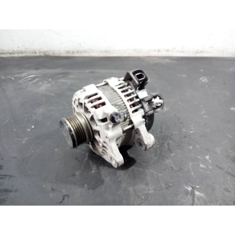 Recambio de alternador para kia carens ( ) drive referencia OEM IAM 8400290 373002A900 P3-B5-9-3