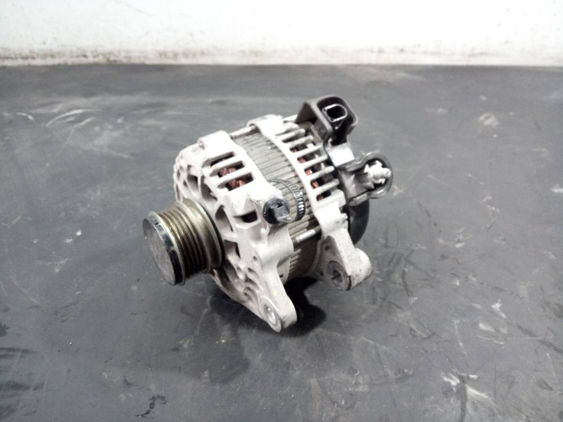 Recambio de alternador para kia carens ( ) drive referencia OEM IAM 8400290 373002A900 P3-B5-9-3