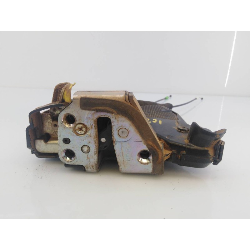 Recambio de cerradura puerta delantera izquierda para toyota land cruiser (j12) 3.0 d-4d gx referencia OEM IAM 6904033232  E2-B4