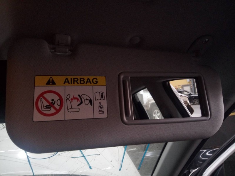 Recambio de parasol derecho para hyundai i20 klass referencia OEM IAM   