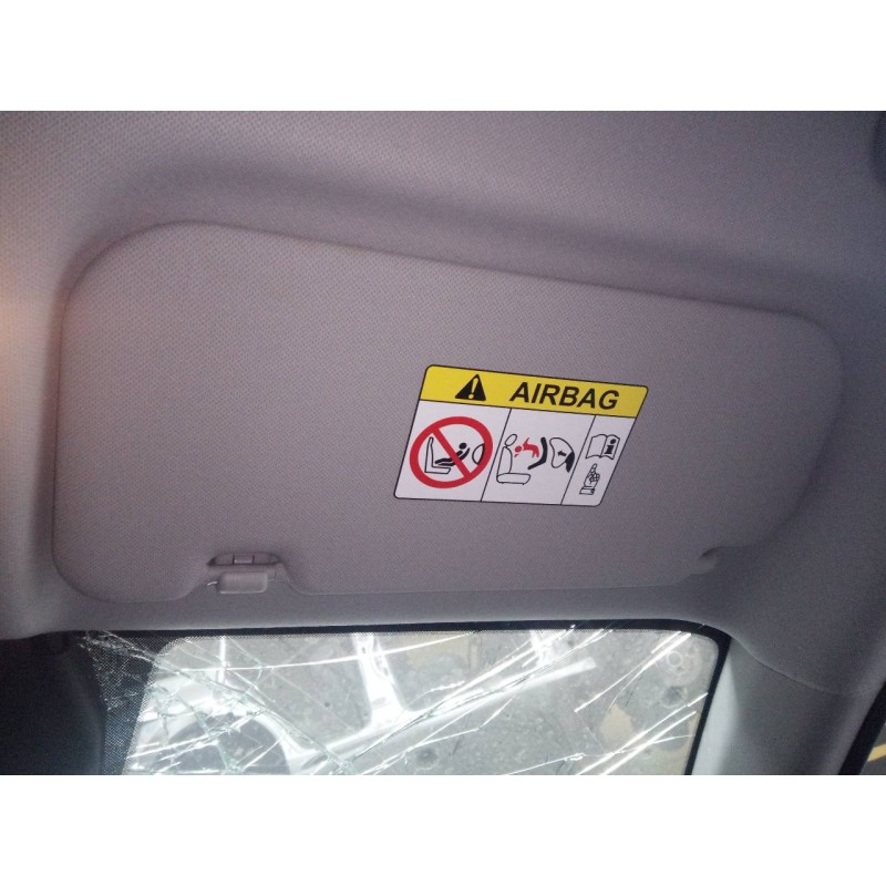 Recambio de parasol derecho para hyundai i20 klass referencia OEM IAM   