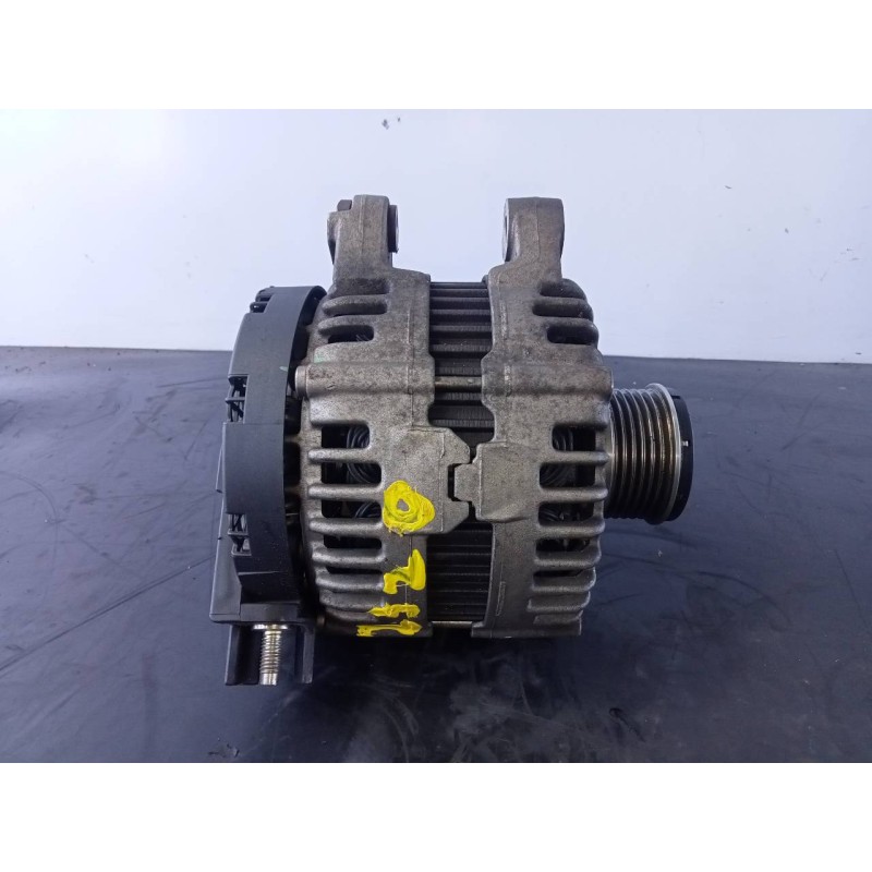 Recambio de alternador para land rover freelander (lr2) td4 e referencia OEM IAM 6G9N10300ADB 0121615021 P3-A4-12-5