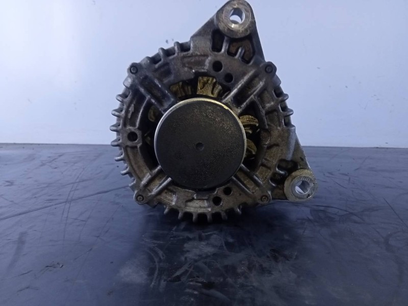 Recambio de alternador para land rover freelander (lr2) td4 e referencia OEM IAM 6G9N10300ADB 0121615021 P3-A4-12-5