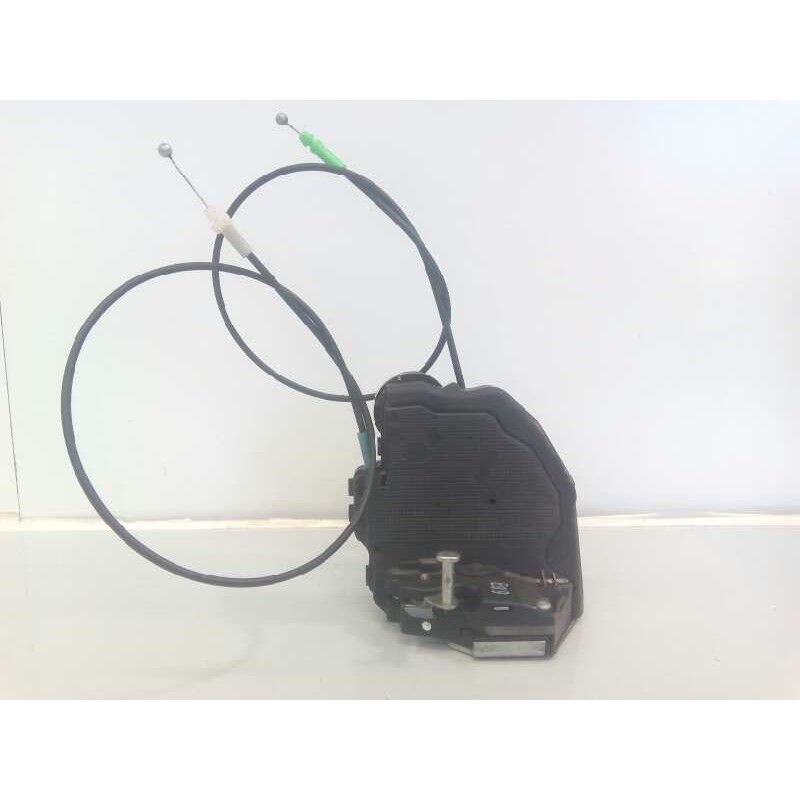 Recambio de cerradura puerta trasera izquierda para toyota corolla (e15) premium referencia OEM IAM 6906042021  E2-B4-5-1