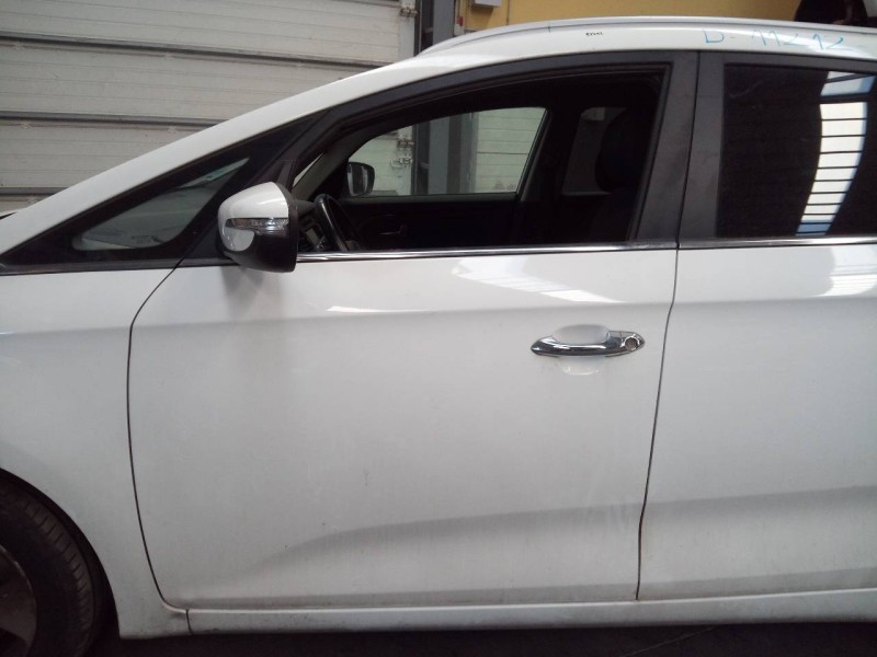 Recambio de puerta delantera izquierda para kia carens ( ) drive referencia OEM IAM   