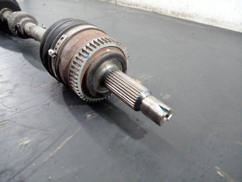 Recambio de transmision delantera izquierda para kia carens ( ) drive referencia OEM IAM   P1-B6-43