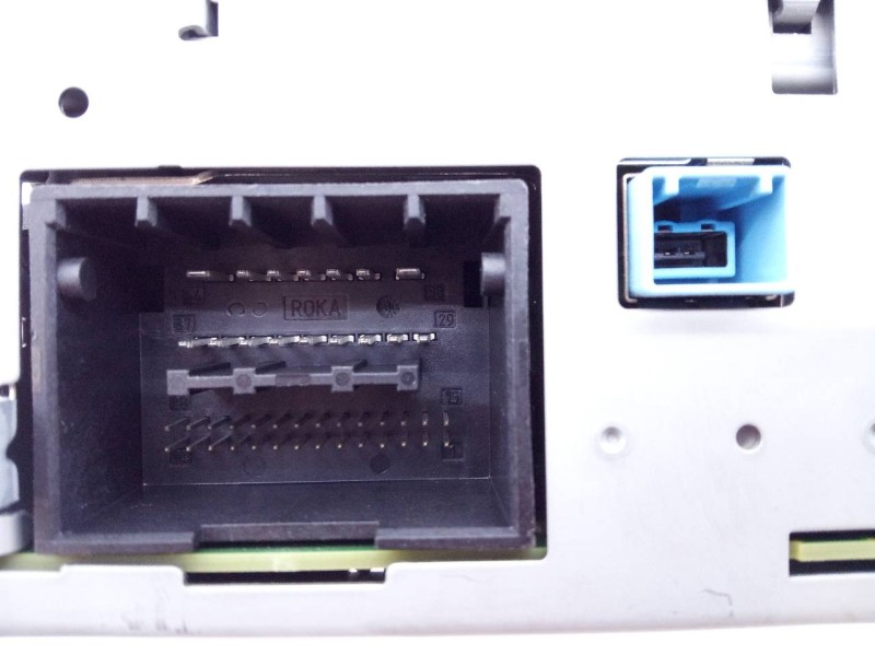 Recambio de sistema navegacion gps para opel insignia berlina edition referencia OEM IAM 761204260 227640032 E3-A5-30-3