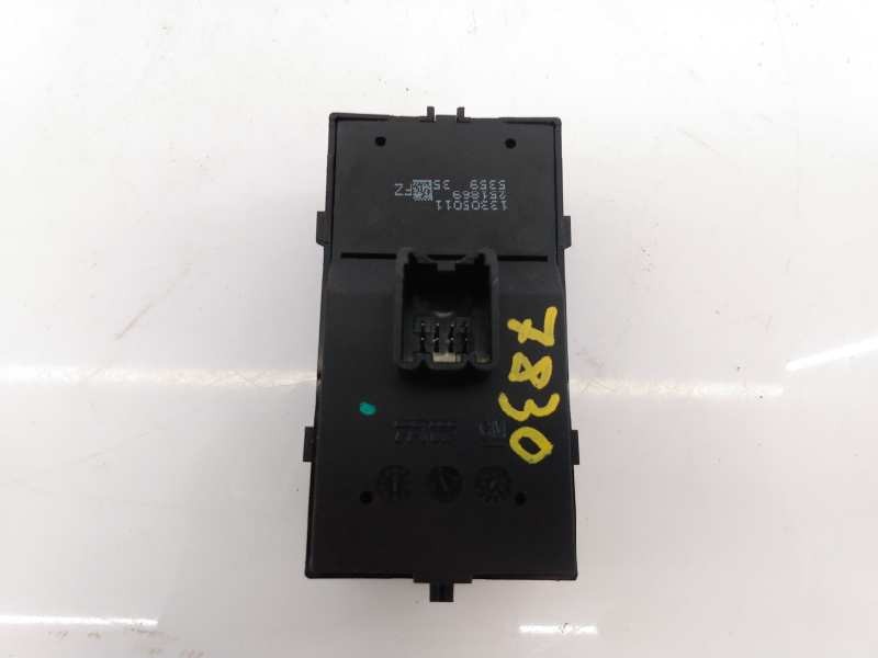 Recambio de mando elevalunas delantero izquierdo para opel mokka excellence referencia OEM IAM 13305011  