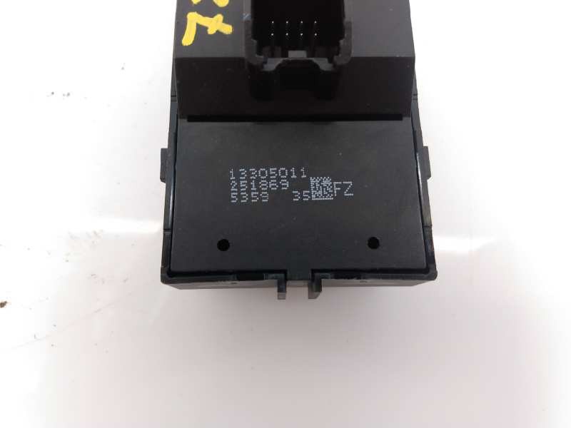 Recambio de mando elevalunas delantero izquierdo para opel mokka excellence referencia OEM IAM 13305011  