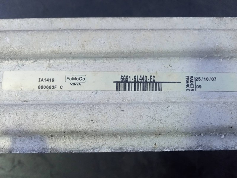 Recambio de intercooler para land rover freelander (lr2) td4 e referencia OEM IAM 6G919L440EC 880663FC P2-B10-7