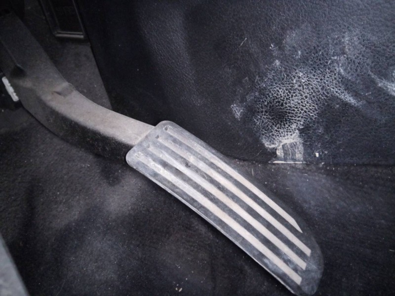 Recambio de pedal acelerador para land rover freelander (lr2) td4 e referencia OEM IAM 7G9N9F836FA  