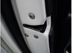 CERRADURA PUERTA TRASERA IZQUIERDA 