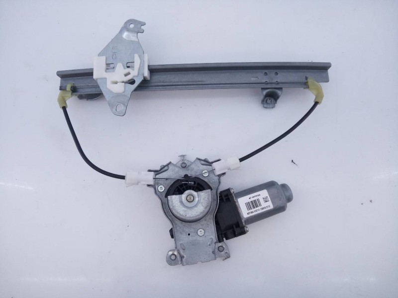 Recambio de elevalunas trasero derecho para nissan qashqai (j10) acenta referencia OEM IAM 402190A 1308182T12 E2-A4-40-2