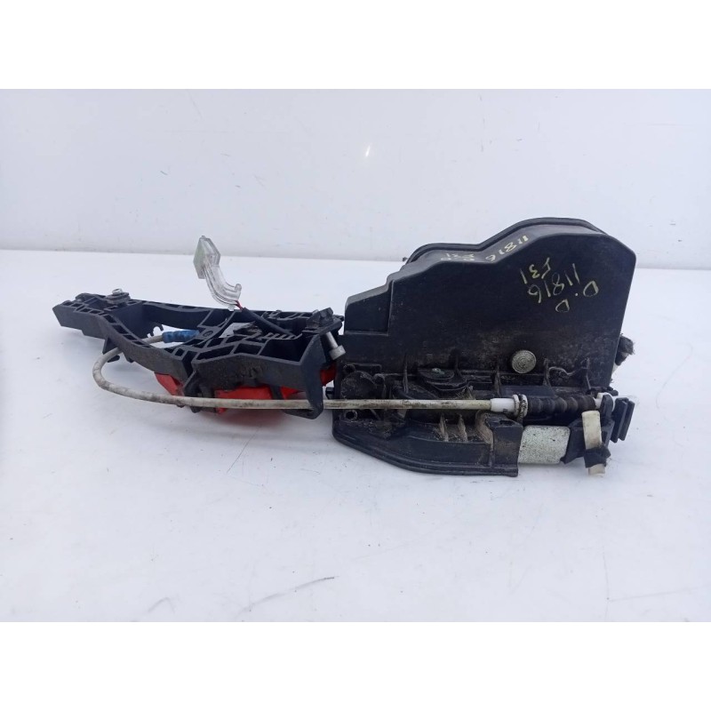 Recambio de cerradura puerta delantera derecha para bmw serie 3 touring (f31) 318d referencia OEM IAM 7229458  E1-A2-52-2