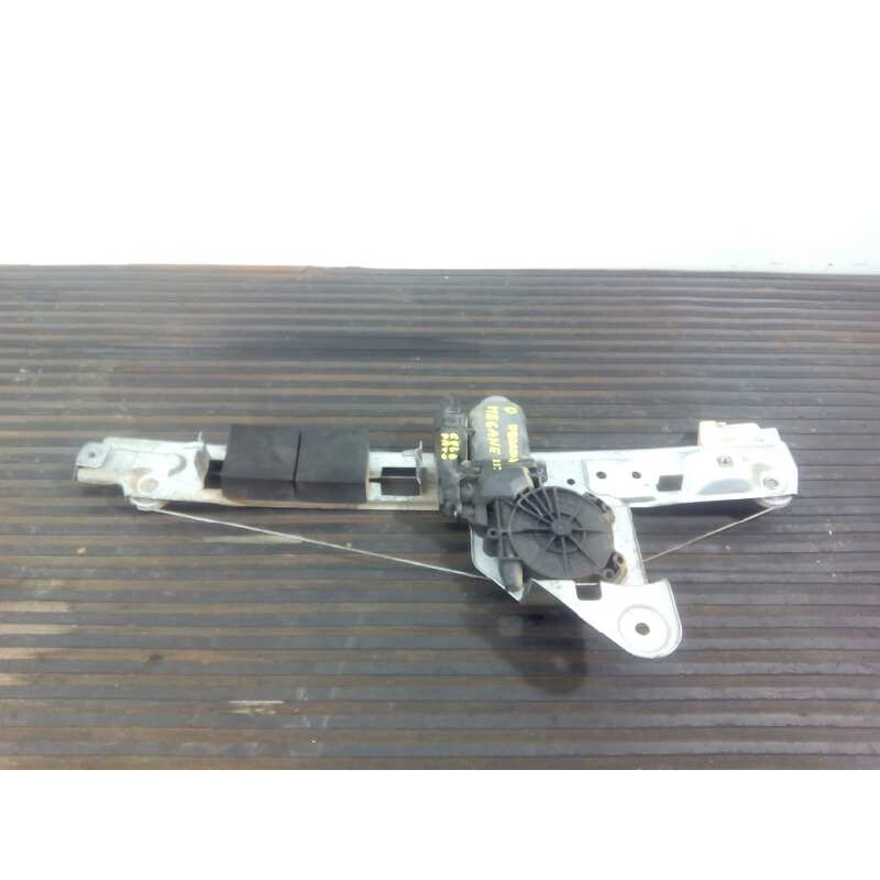 Recambio de elevalunas delantero derecho para renault megane iii berlina 5 p referencia OEM IAM 190011782  E1-A1-2-3