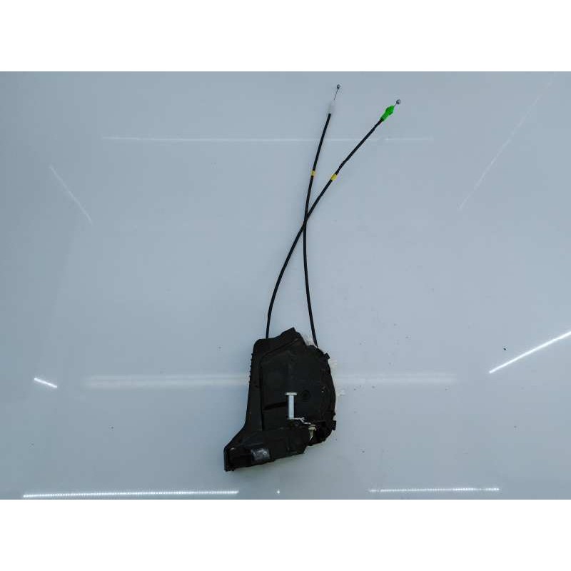 Recambio de cerradura puerta trasera derecha para toyota yaris city referencia OEM IAM   E2-B4-20-2