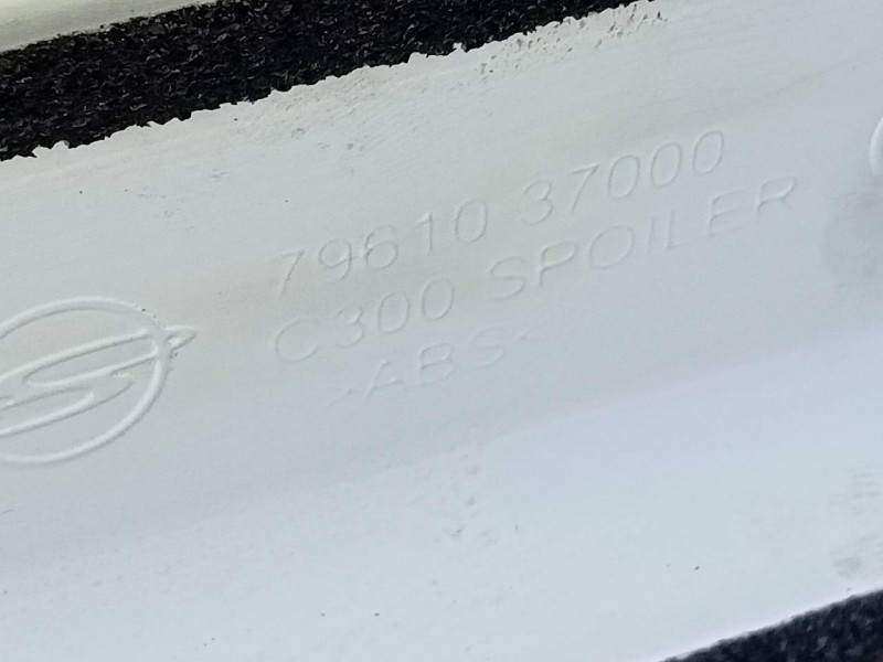 Recambio de aleron trasero para ssangyong korando crystal 4x2 referencia OEM IAM 7961037000  P2-A2-16