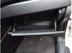 Recambio de guantera para kia carens ( ) drive referencia OEM IAM    2
