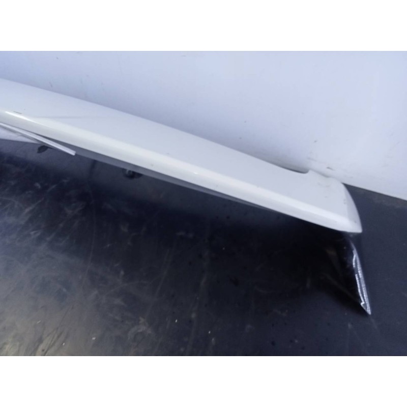 Recambio de aleron trasero para ssangyong korando crystal 4x2 referencia OEM IAM 7961037000  P2-A2-16