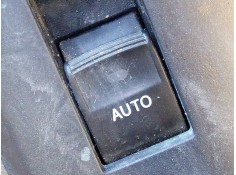 MANDO ELEVALUNAS DELANTERO DERECHO 