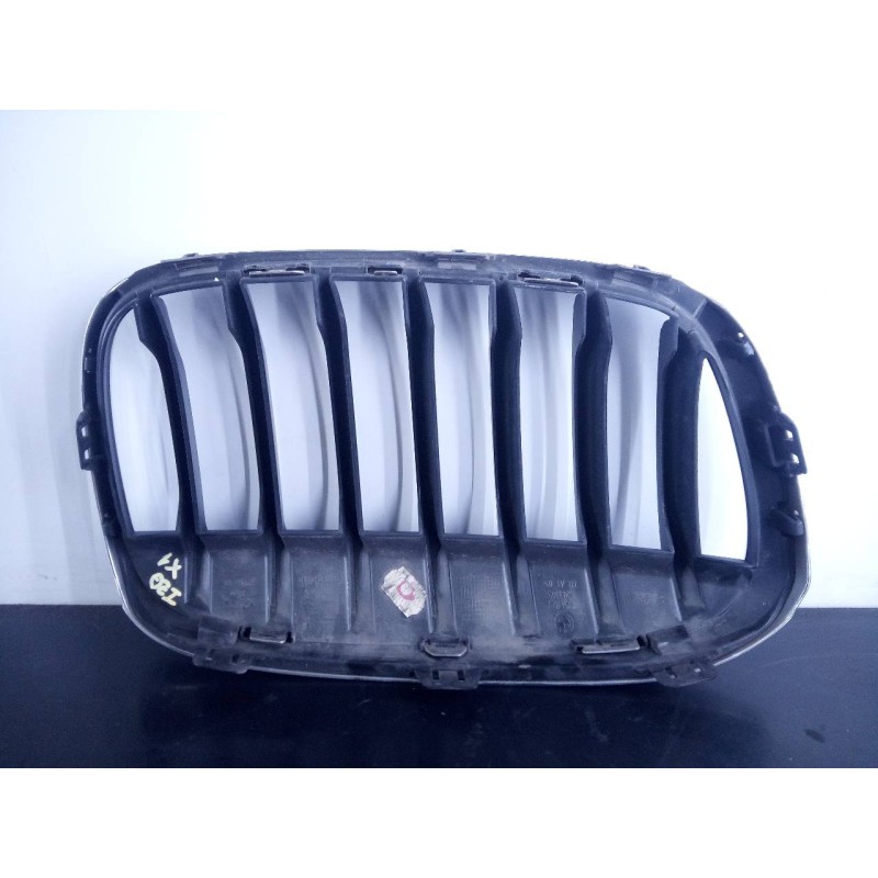 Recambio de rejilla delantera para bmw x1 (e84) referencia OEM IAM 7354823  P2-A2-12