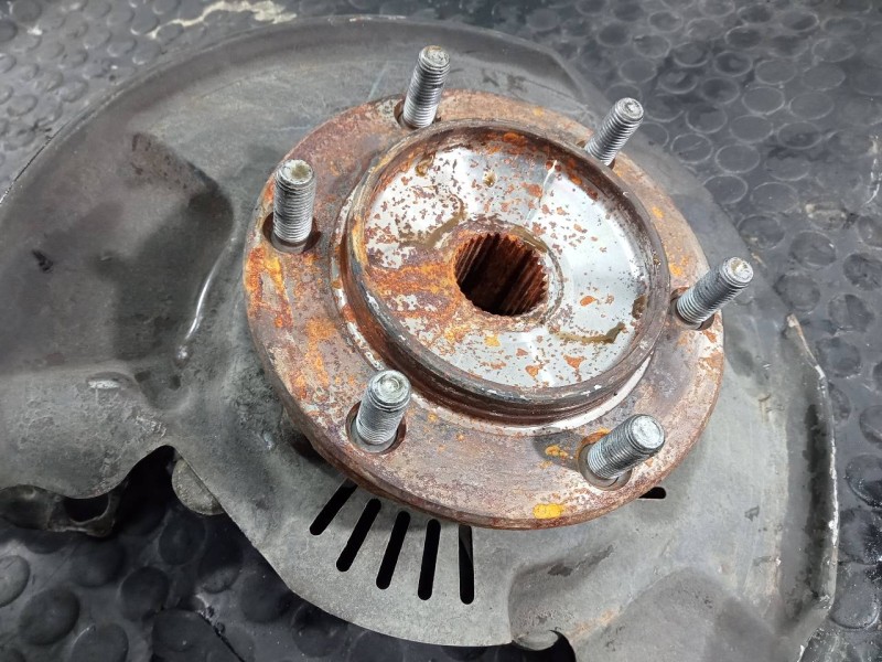 Recambio de mangueta delantera derecha para toyota land cruiser (j15) premium referencia OEM IAM   P1-A4-20