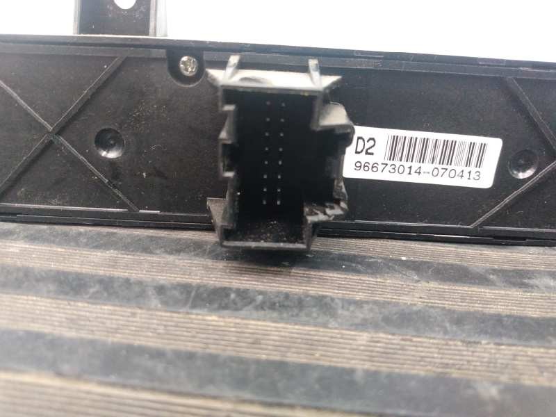 Recambio de warning para opel antara enjoy 4x4 referencia OEM IAM 96673014070413  E3-A5-29-2